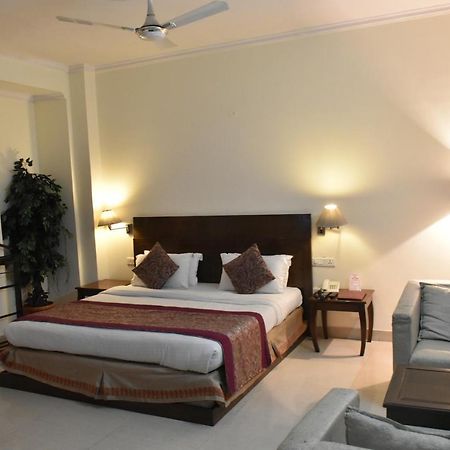 Hotel Lohias Delhi Airport New Delhi Exterior photo