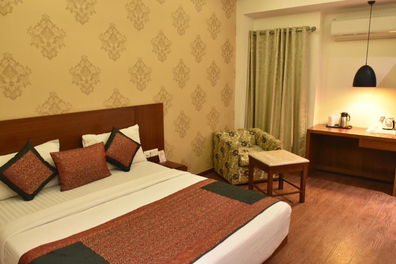 Hotel Lohias Delhi Airport New Delhi Exterior photo
