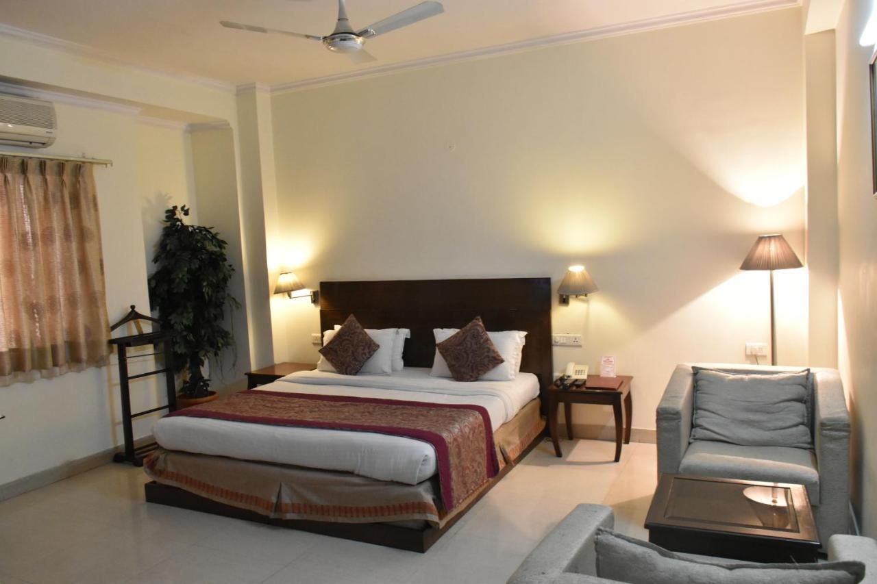 Hotel Lohias Delhi Airport New Delhi Exterior photo
