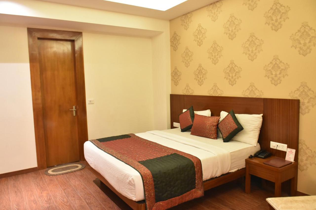 Hotel Lohias Delhi Airport New Delhi Exterior photo