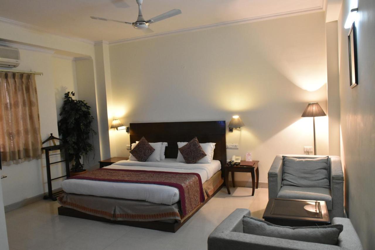 Hotel Lohias Delhi Airport New Delhi Exterior photo