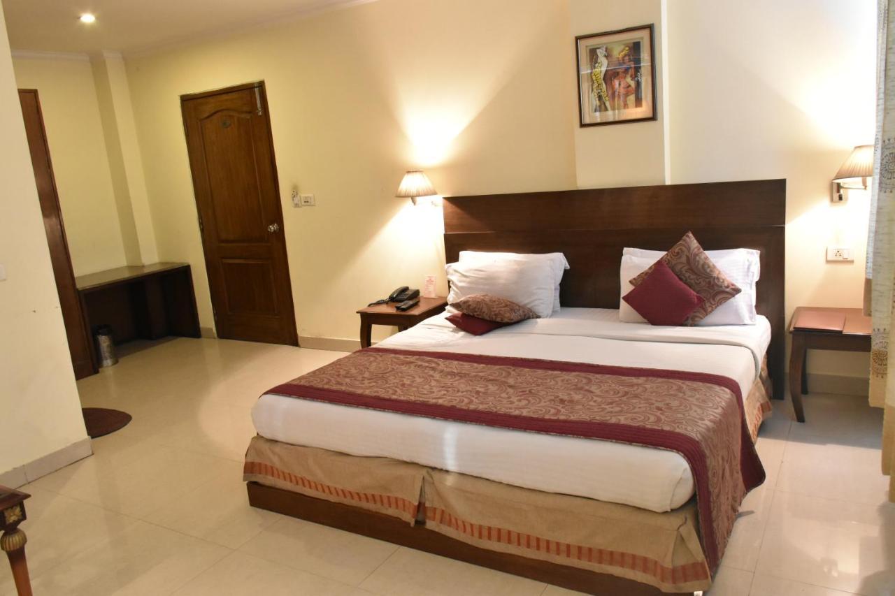 Hotel Lohias Delhi Airport New Delhi Exterior photo