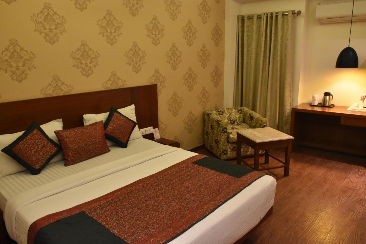 Hotel Lohias Delhi Airport New Delhi Exterior photo