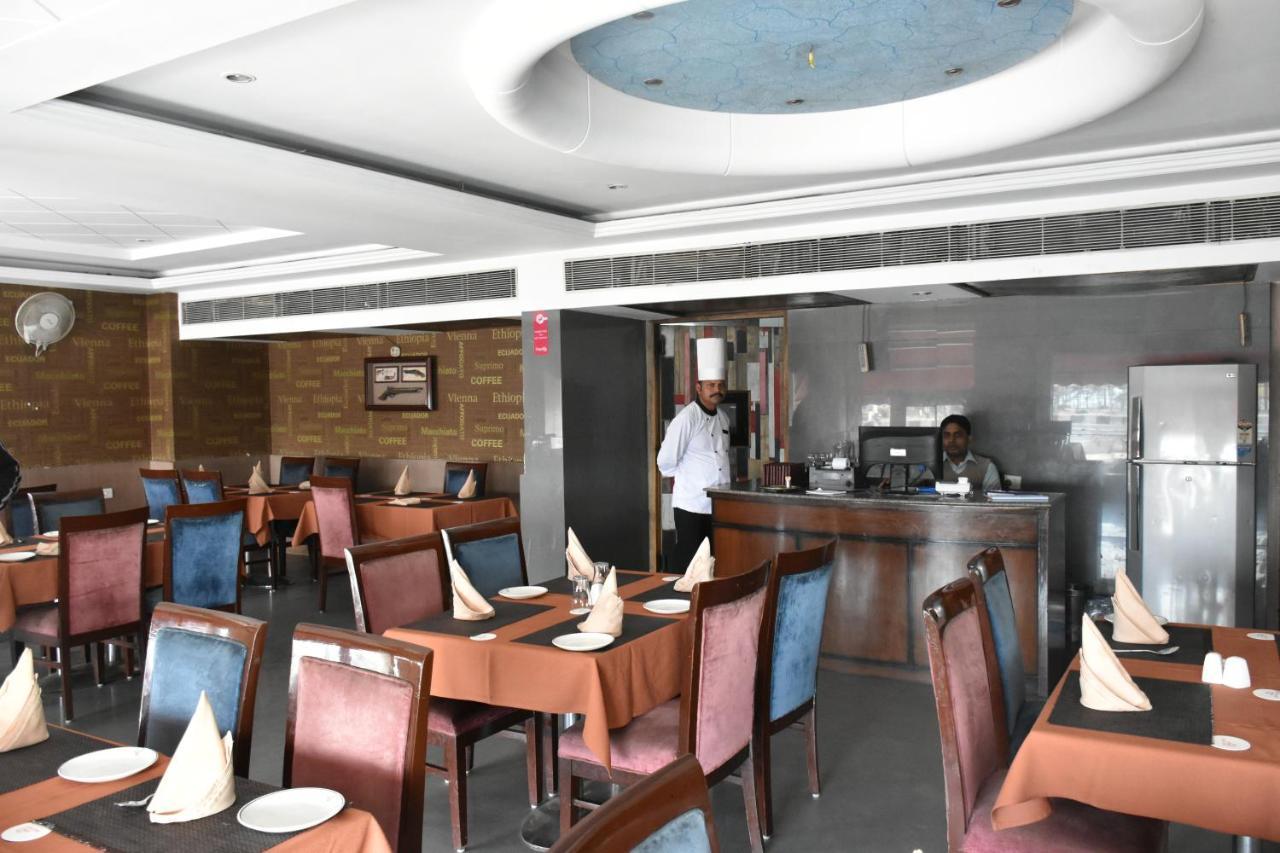 Hotel Lohias Delhi Airport New Delhi Exterior photo